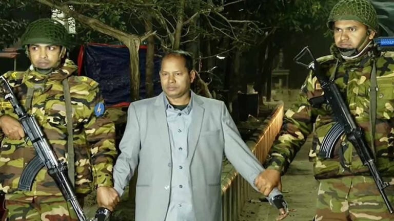 প্রাথমিকের সহকারী শিক্ষক নিয়োগ পরীক্ষার প্রশ্নপত্র ফাঁসের চেষ্টা, দুইজন আটক