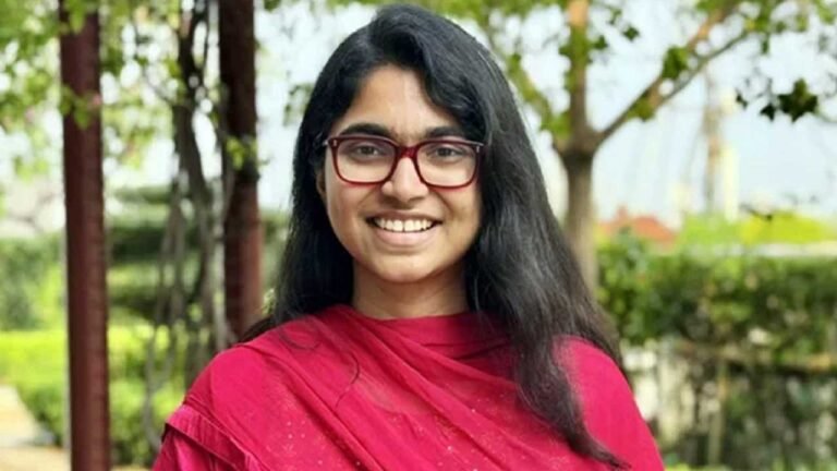 প্রার্থিতা ফিরে পাওয়ার পর তাসনিম জারার ফেসবুক স্ট্যাটাস