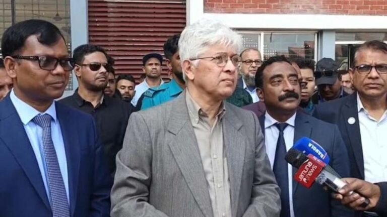 ভোটের দিন আইনশৃঙ্খলা নিয়ে কোনো উদ্বেগ নেই: উপদেষ্টা আদিলুর রহমান খান