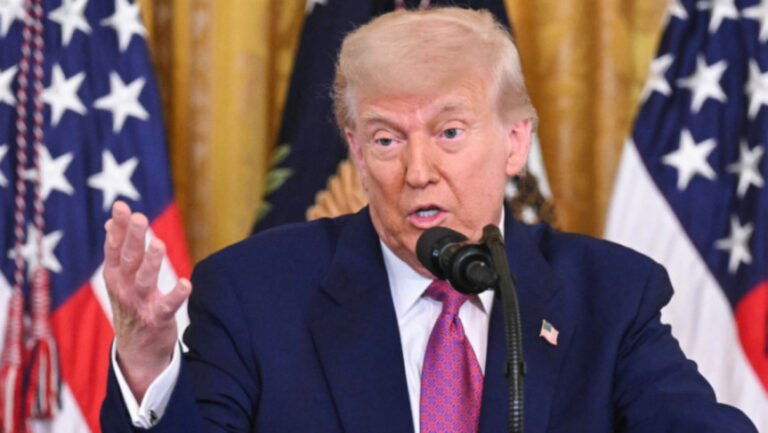 যদি ইরান বিক্ষোভকারীদের হত্যা করে, তাহলে যুক্তরাষ্ট্র নীরব থাকবে না: ডোনাল্ড ট্রাম্প