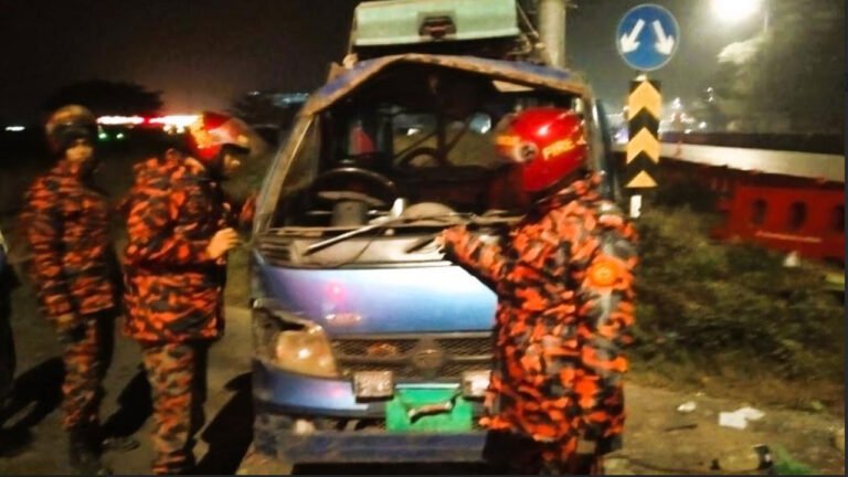 ঢাকা-ভাঙ্গা এক্সপ্রেসওয়েতে বাস-পিকআপ সংঘর্ষ: শিশুসহ আহত ১০