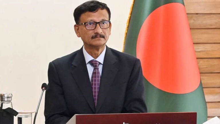 অন-অ্যারাইভাল ভিসা বন্ধের বিষয়ে যা বললেন পররাষ্ট্র উপদেষ্টা