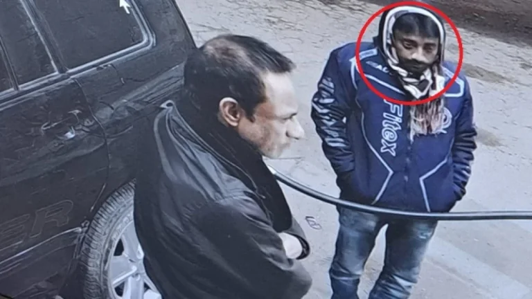 রাজবাড়ীর গোয়ালন্দ মোড়ে গাড়িচাপায় পাম্প শ্রমিক নিহত