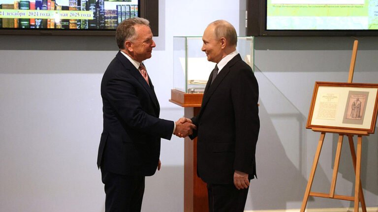 রাশিয়ার অনুরোধে পুতিনের সঙ্গে ট্রাম্পের দূতের বৈঠক আজ