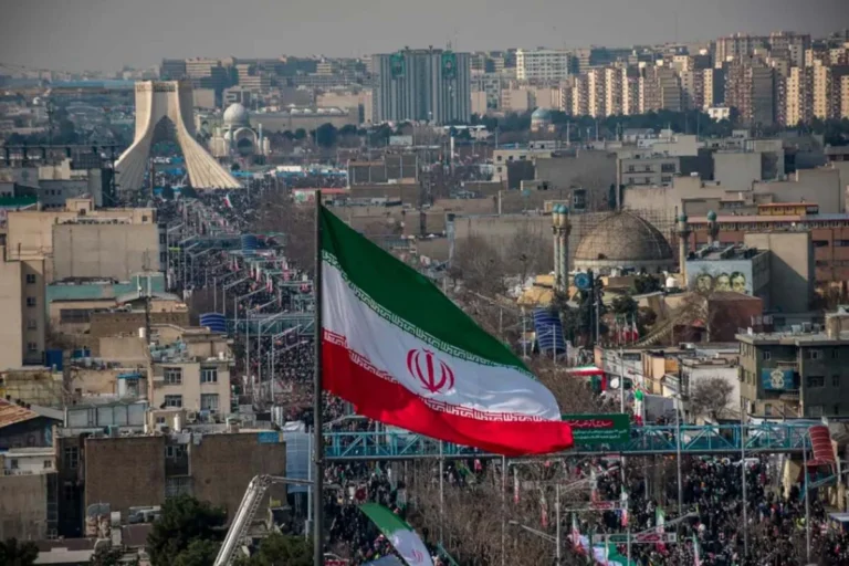 বিক্ষোভ দমনের পর ইরানে চলছে ‘গণগ্রেপ্তার’