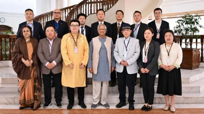 ক্ষমতায় যে দলই আসুক, বাংলাদেশ-চীনের সহযোগিতা অব্যাহত রাখতে হবে: প্রধান উপদেষ্টা