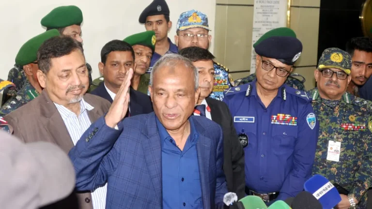 ১৮ কোটি মানুষের আইনশৃঙ্খলা রক্ষা কঠিন, তবু নির্বাচন হবে সুষ্ঠু ও উৎসবমুখর: স্বরাষ্ট্র উপদেষ্টা