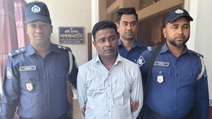 রাজবাড়িতে প্রাথমিক শিক্ষক নিয়োগের ভাইভায় ‘ভুয়া প্রার্থী’ আটক