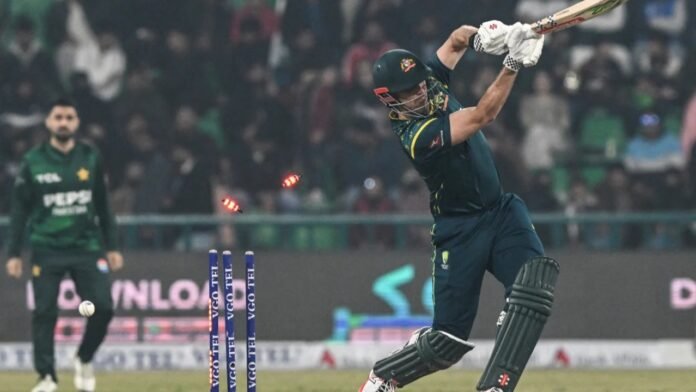 লাহোরে অস্ট্রেলিয়াকে ১১১ রানে হারিয়ে পাকিস্তানের হোয়াইটওয়াশ