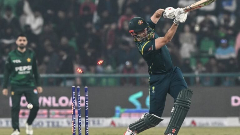 লাহোরে অস্ট্রেলিয়াকে ১১১ রানে হারিয়ে পাকিস্তানের হোয়াইটওয়াশ