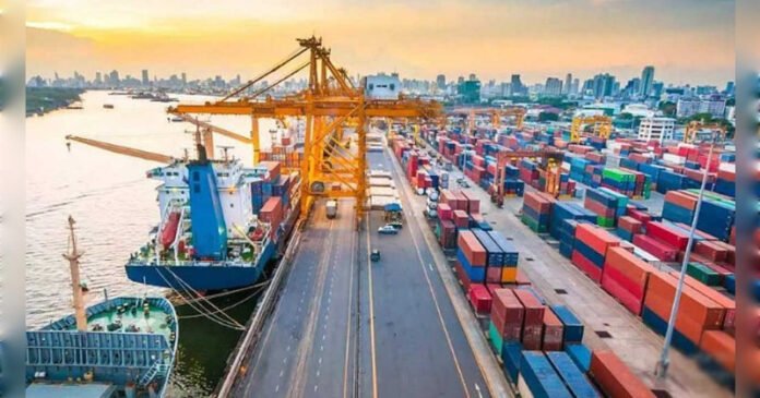 এনসিটি ইজারা ইস্যুতে চট্টগ্রাম বন্দরে বুধবার থেকে অনির্দিষ্টকালের কর্মবিরতি ঘোষণা