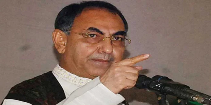 ‘ভোটের রেজাল্ট ছাড়া প্রিজাইডিং অফিসার যাতে বের হতে না পারে’: মির্জা আব্বাস