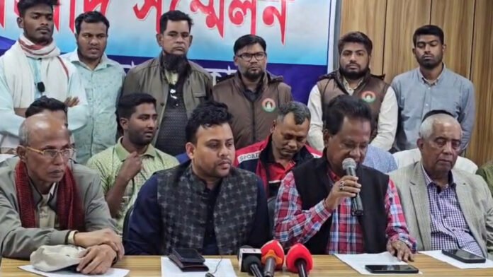 পটুয়াখালী-৪ আসনে ধানের শীষের প্রার্থীকে সমর্থন জানিয়ে  সরে দাঁড়ালেন গণধিকার পরিষদ প্রার্থী