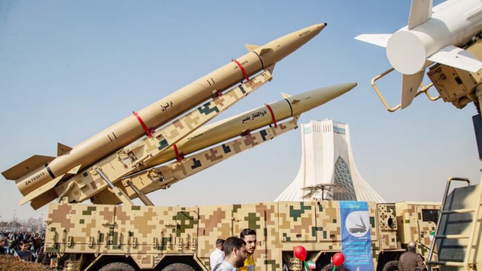 ইরান নিয়ে সিদ্ধান্ত নিতে হিমশিম খাচ্ছেন ট্রাম্প