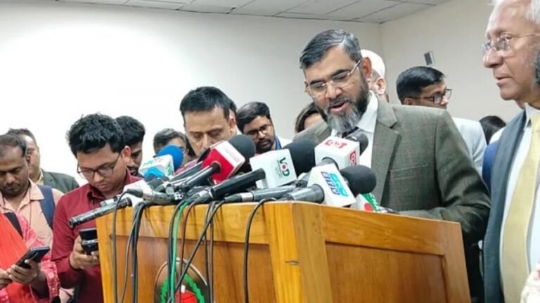 ৯০ শতাংশের বেশি ভোটকেন্দ্র এখন সিসি ক্যামেরার আওতায়: ইসি সানাউল্লাহ