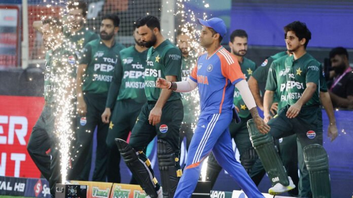 নির্ধারিত সময়ে শুরু অনিশ্চিত ভারত-পাকিস্তান ম্যাচ