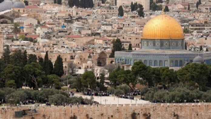 রমজানে আল-আকসায় মুসল্লিদের প্রবেশে আরও কড়াকড়ি করলো ইসরায়েল