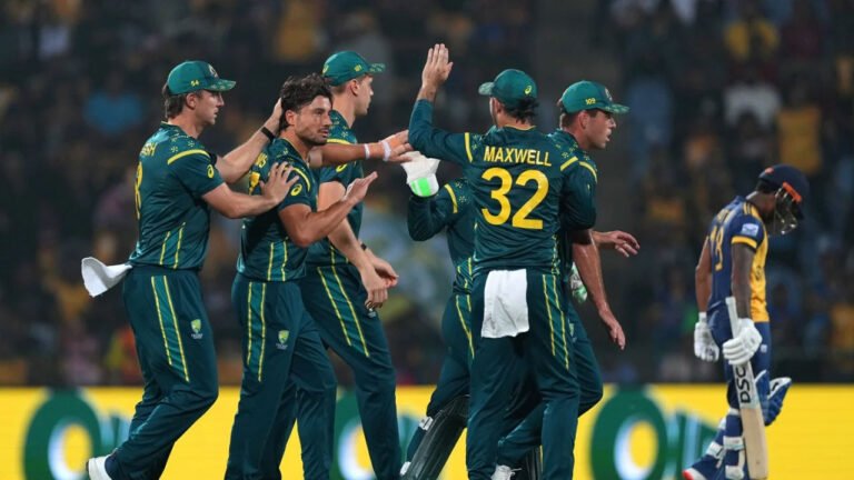 টানা হারেই বিদায়ের দ্বারপ্রান্তে অস্ট্রেলিয়া, ‘ভাগ্য এখন ঈশ্বরের হাতে’