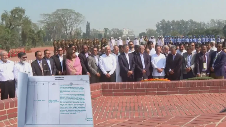 স্মৃতিসৌধের পরিদর্শন বইয়ে যা লিখলেন প্রধানমন্ত্রী তারেক রহমান