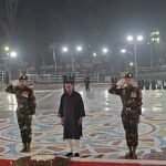 একুশের প্রথম প্রহরে ভাষা শহীদদের প্রতি রাষ্ট্রপতি ও প্রধানমন্ত্রীর শ্রদ্ধা