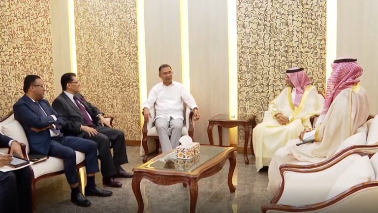 সৌদি রাষ্ট্রদূতের সঙ্গে প্রধানমন্ত্রী তারেক রহমানের সৌজন্য সাক্ষাৎ