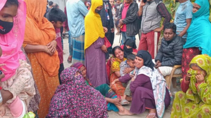 নড়াইলে আধিপত্য বিস্তার নিয়ে সংঘর্ষ, বাবা-ছেলেসহ নিহত ৪