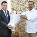 চীনা রাষ্ট্রদূতের সঙ্গে প্রধানমন্ত্রীর সৌজন্য সাক্ষাৎ