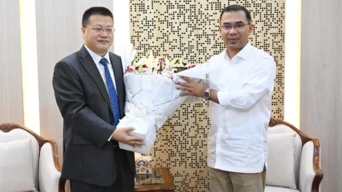 চীনা রাষ্ট্রদূতের সঙ্গে প্রধানমন্ত্রীর সৌজন্য সাক্ষাৎ