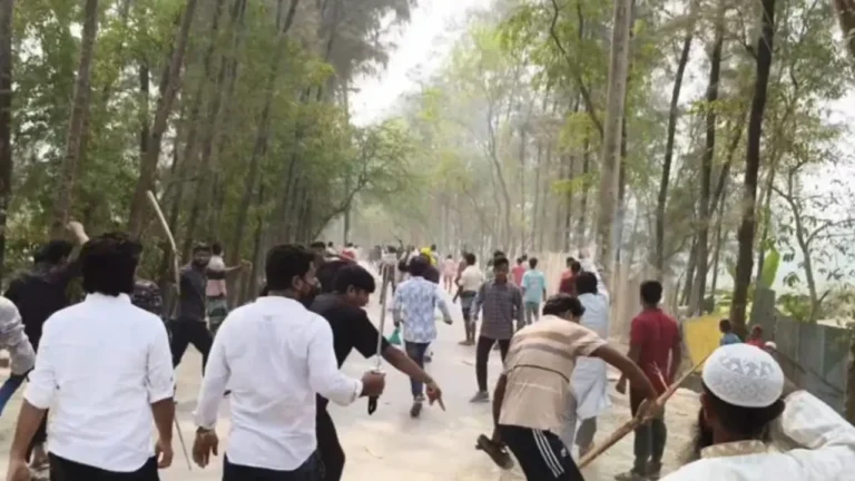 হাতিয়ায় এমপি হান্নান মাসউদের গাড়িবহরে হামলার অভিযোগ, সংঘর্ষে আহত অন্তত ১০