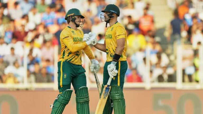 ওয়েস্ট ইন্ডিজকে বিশাল ব্যবধানে হারিয়ে সেমির পথে দক্ষিণ আফ্রিকা