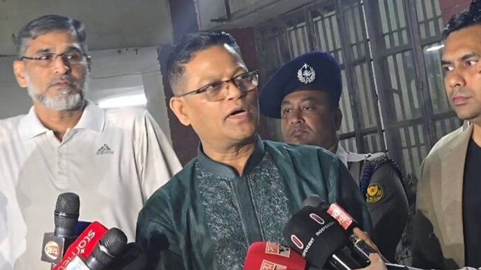 দায়িত্ব নিয়েই মধ্যরাতে রাস্তায় নতুন আইজিপি, ‘অপরাধী কাউকে ছাড় নয়’