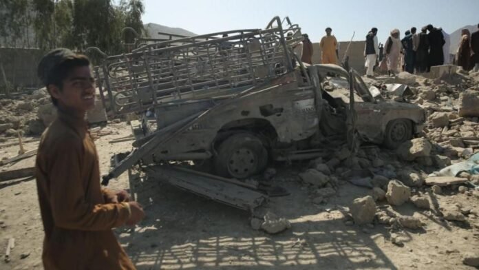 সীমান্ত সংঘর্ষে পাকিস্তানের বিমান হামলা, ‘সরাসরি যুদ্ধ’ ঘোষণা ইসলামাবাদের