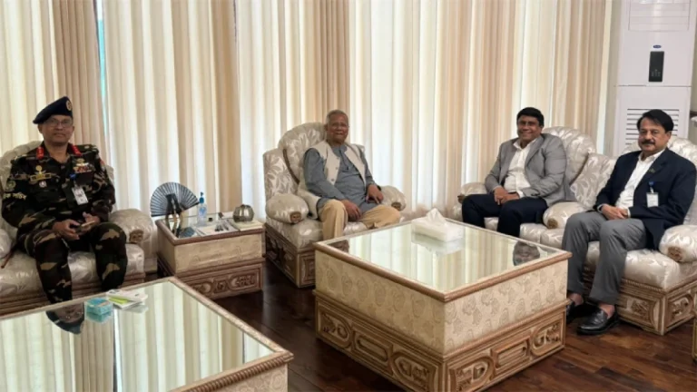 মুহাম্মদ ইউনূস-এর সঙ্গে প্রধানমন্ত্রীর প্রতিনিধি দলের সৌজন্য সাক্ষাৎ