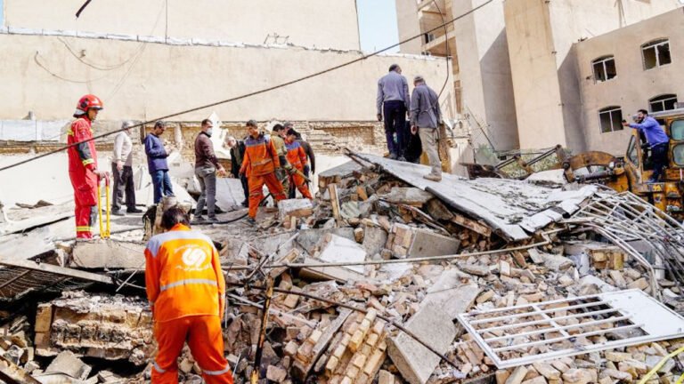 ইরানের হামলায় ইসরায়েলে নিহত ১, আহত ১২১