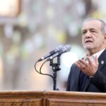 ইরানে প্রেসিডেন্ট পেজেশকিয়ানকে প্রধান করে তিন সদস্যের ‘অস্থায়ী নেতৃত্ব পরিষদ’ গঠন