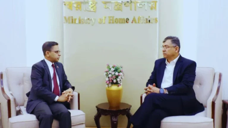স্বরাষ্ট্রমন্ত্রীর সঙ্গে ভারতীয় হাইকমিশনারের গুরুত্বপূর্ণ বৈঠক