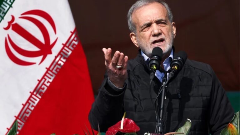 ‘সব শক্তি দিয়ে প্রতিশোধ নেওয়া হবে’: খামেনি হত্যার জবাবে ইরানি প্রেসিডেন্টের হুঁশিয়ারি