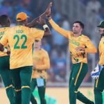 জিম্বাবুয়েকে হারিয়ে অপরাজিত থেকেই সেমিফাইনালে দক্ষিণ আফ্রিকা