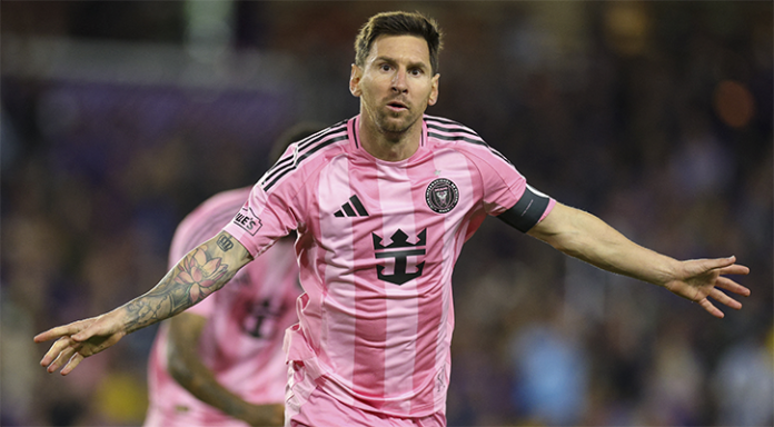 মেসি ম্যাজিকে অবিশ্বাস্য প্রত্যাবর্তন: দুই গোলে পিছিয়ে থেকেও ইন্টার মায়ামির জয়