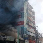 নীলফামারীর সৈয়দপুরে কাপড়ের মার্কেটে ভয়াবহ অগ্নিকাণ্ড
