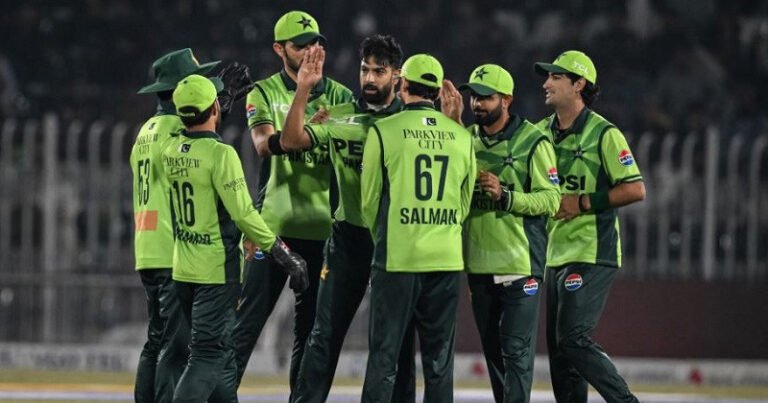 বাবরকে ছাড়াই বাংলাদেশের বিপক্ষে পাকিস্তানের ওয়ানডে দল ঘোষণা