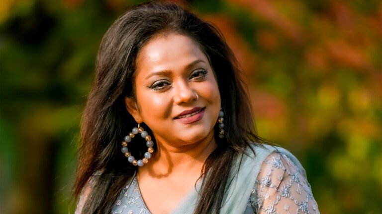 বিচ্ছেদের নেপথ্য কারণ নিয়ে রবি চৌধুরীর মন্তব্যে ডলি সায়ন্তনীর কড়া প্রতিবাদ