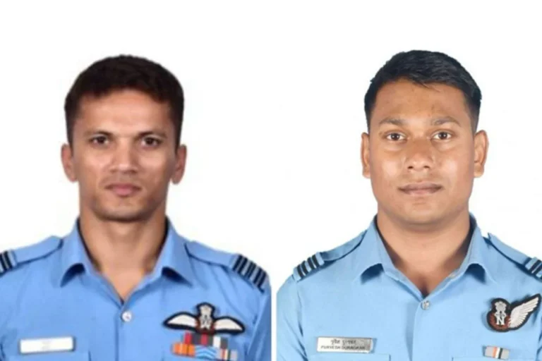 ভারতে যুদ্ধবিমান বিধ্বস্তে দুই পাইলট নিহত