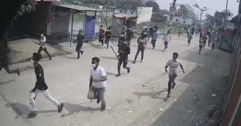 গাজীপুরে জুট ব্যবসা নিয়ে সংঘর্ষ: গুলি, ককটেল বিস্ফোরণ ও লুটপাট