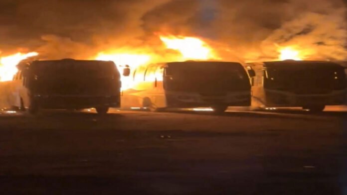 ঝিনাইদহে তেল পাম্পে পিটুনিতে যুবক নিহতের ঘটনায় বাসে আগুন ও ভাঙচুর