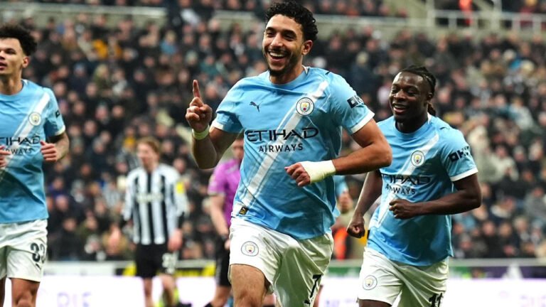 হালান্ড নেই, তাতে কী? মারমুশের জোড়া গোলে ম্যানসিটির জয়