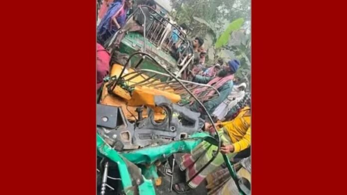 রাজশাহীতে অটোরিকশা-ভটভটি সংঘর্ষে ৩ জন নিহত, আহত ২