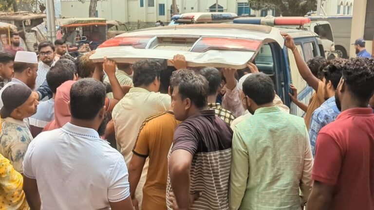 মেহেরপুরে দুই মোটরসাইকেলের মুখোমুখি সংঘর্ষে নিহত ১, শিশুসহ আহত ৪