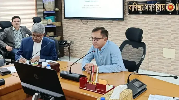 ভোজ্যতেলের দাম বাড়ার কোনো সম্ভাবনা নেই, আতঙ্কিত হয়ে বেশি কিনবেন না: বাণিজ্যমন্ত্রী