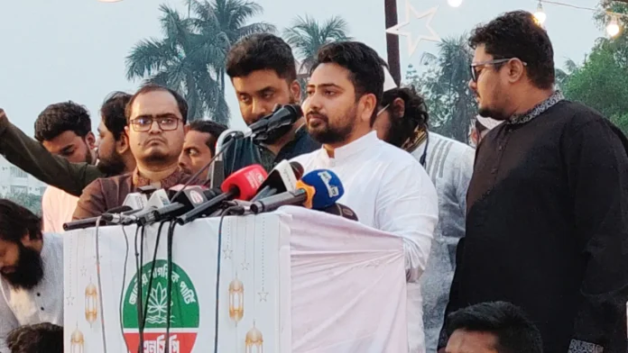 'জুলাই সনদ' বাস্তবায়নে সংসদে ঐক্যবদ্ধ থাকার ঘোষণা নাহিদ ইসলামের